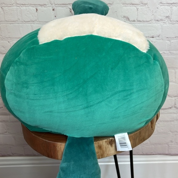 Selassi the Platypus Green Squishmallow - Picture 8 of 11